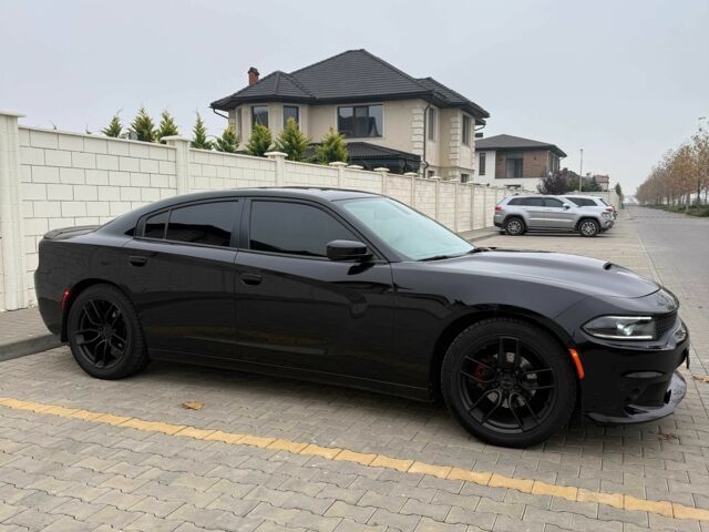 Черный Додж Чарджер, объемом двигателя 3.6 л и пробегом 128 тыс. км за 19000 $, фото 3 на Automoto.ua