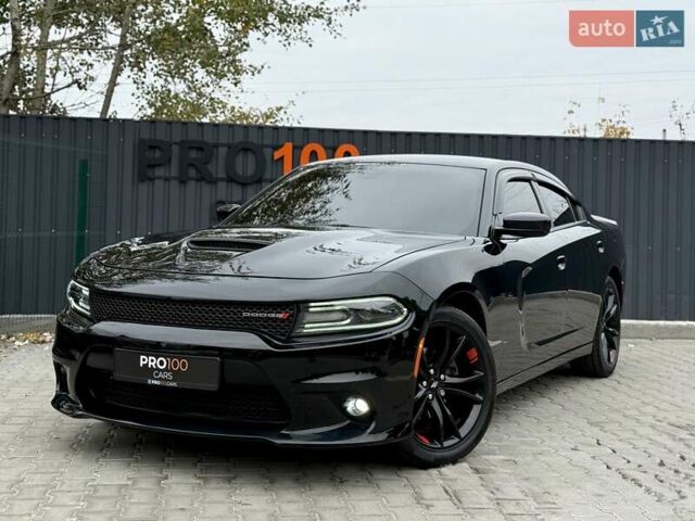 Додж Чарджер 2017 в Киеве на Automoto.ua Черный Додж Чарджер, объемом двигателя 3.6 л и пробегом 60 тыс. км за 17800 $, фото 1 на Automoto.ua