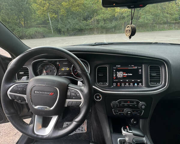 Чорний Додж Charger, об'ємом двигуна 3.6 л та пробігом 130 тис. км за 19500 $, фото 4 на Automoto.ua