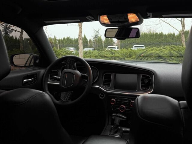 Черный Додж Чарджер, объемом двигателя 3.6 л и пробегом 128 тыс. км за 19000 $, фото 9 на Automoto.ua