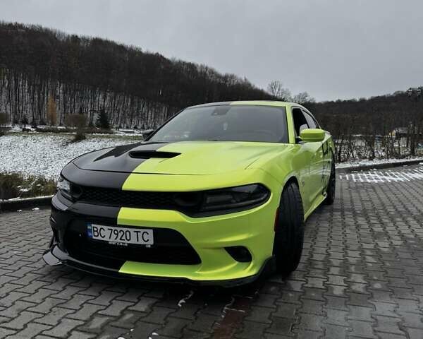 Черный Додж Чарджер, объемом двигателя 6.41 л и пробегом 80 тыс. км за 33000 $, фото 10 на Automoto.ua