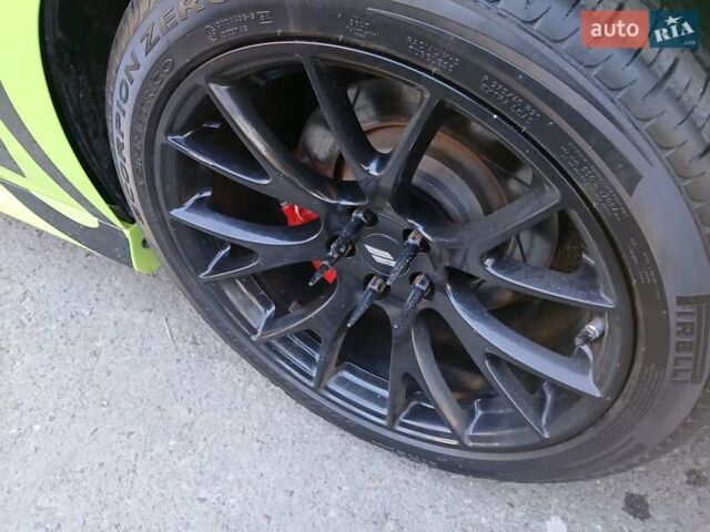 Черный Додж Чарджер, объемом двигателя 6.41 л и пробегом 80 тыс. км за 33000 $, фото 4 на Automoto.ua