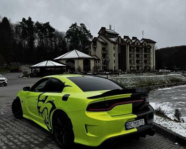 Черный Додж Чарджер, объемом двигателя 6.41 л и пробегом 80 тыс. км за 33000 $, фото 11 на Automoto.ua