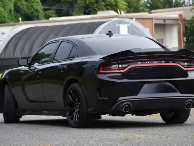Додж Чарджер 2018 в Кривом Роге на Automoto.ua Черный Додж Чарджер, объемом двигателя 5.7 л и пробегом 47 тыс. км за 13300 $, фото 4 на Automoto.ua