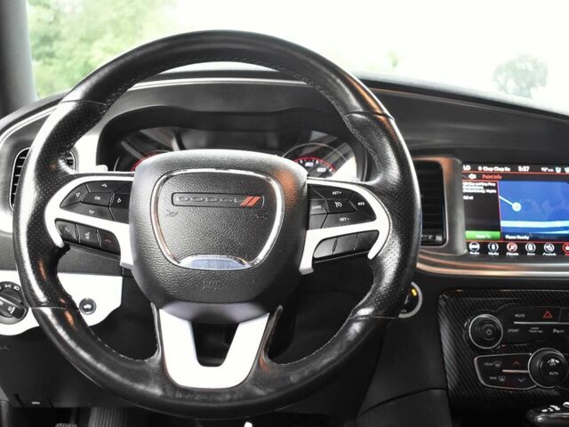 Додж Чарджер 2018 в Кривом Роге на Automoto.ua Черный Додж Чарджер, объемом двигателя 5.7 л и пробегом 47 тыс. км за 13300 $, фото 6 на Automoto.ua