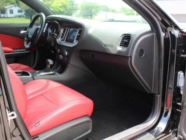 Чорний Додж Charger, об'ємом двигуна 3.6 л та пробігом 52 тис. км за 8700 $, фото 20 на Automoto.ua