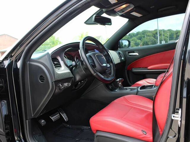Чорний Додж Charger, об'ємом двигуна 3.6 л та пробігом 66 тис. км за 12900 $, фото 8 на Automoto.ua
