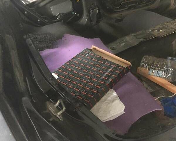 Чорний Додж Charger, об'ємом двигуна 5.7 л та пробігом 10 тис. км за 2999 $, фото 13 на Automoto.ua