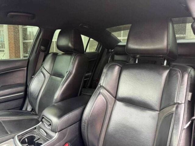 Черный Додж Чарджер, объемом двигателя 3.6 л и пробегом 82 тыс. км за 7100 $, фото 6 на Automoto.ua