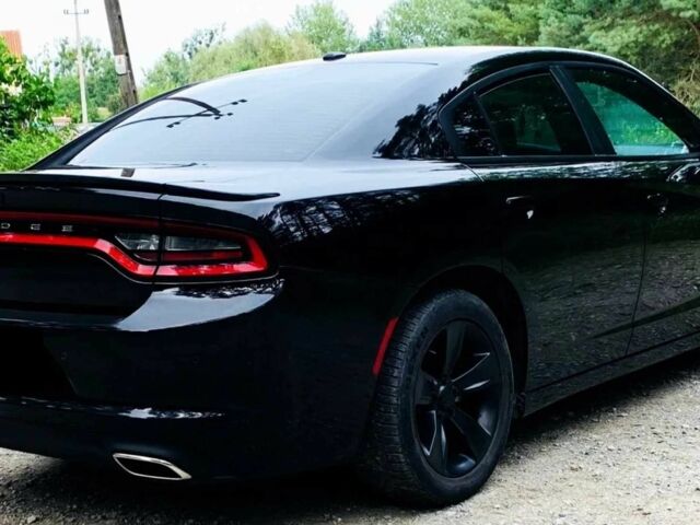 Чорний Додж Charger, об'ємом двигуна 3.6 л та пробігом 90 тис. км за 296 $, фото 3 на Automoto.ua