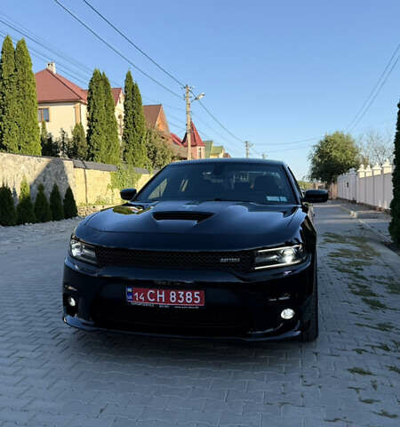Черный Додж Чарджер, объемом двигателя 5.7 л и пробегом 60 тыс. км за 29999 $, фото 3 на Automoto.ua