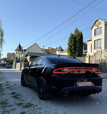 Черный Додж Чарджер, объемом двигателя 5.7 л и пробегом 60 тыс. км за 29999 $, фото 14 на Automoto.ua