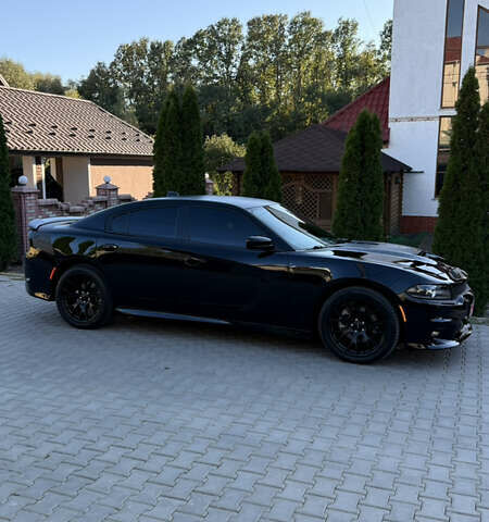 Черный Додж Чарджер, объемом двигателя 5.7 л и пробегом 60 тыс. км за 29999 $, фото 30 на Automoto.ua