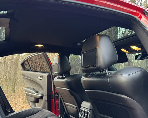 Червоний Додж Charger, об'ємом двигуна 6.4 л та пробігом 98 тис. км за 33000 $, фото 21 на Automoto.ua