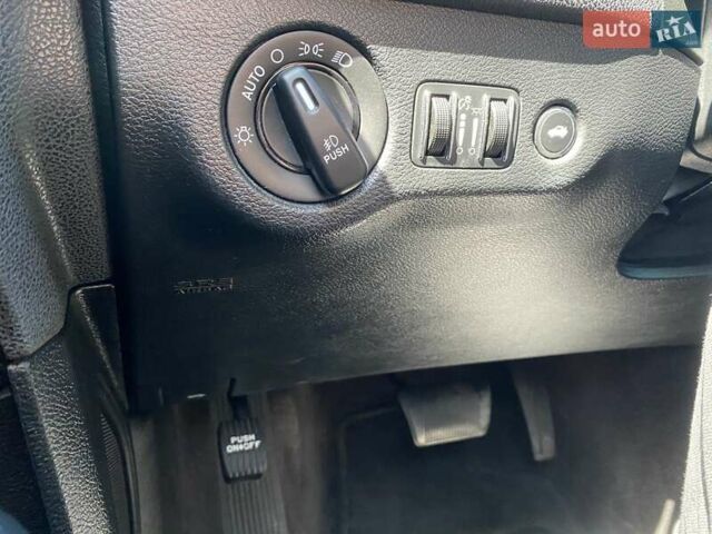 Червоний Додж Charger, об'ємом двигуна 3.6 л та пробігом 205 тис. км за 14900 $, фото 32 на Automoto.ua