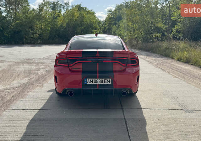 Червоний Додж Charger, об'ємом двигуна 6.4 л та пробігом 96 тис. км за 31500 $, фото 10 на Automoto.ua