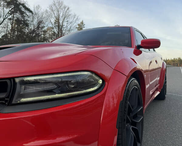 Червоний Додж Charger, об'ємом двигуна 6.4 л та пробігом 98 тис. км за 33000 $, фото 1 на Automoto.ua