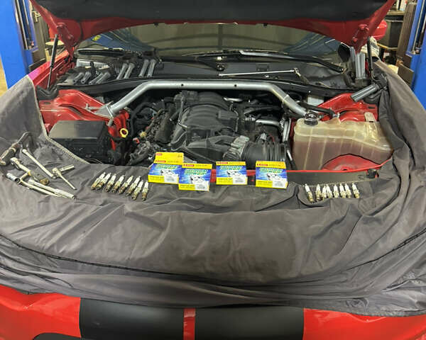 Червоний Додж Charger, об'ємом двигуна 6.4 л та пробігом 98 тис. км за 33000 $, фото 33 на Automoto.ua