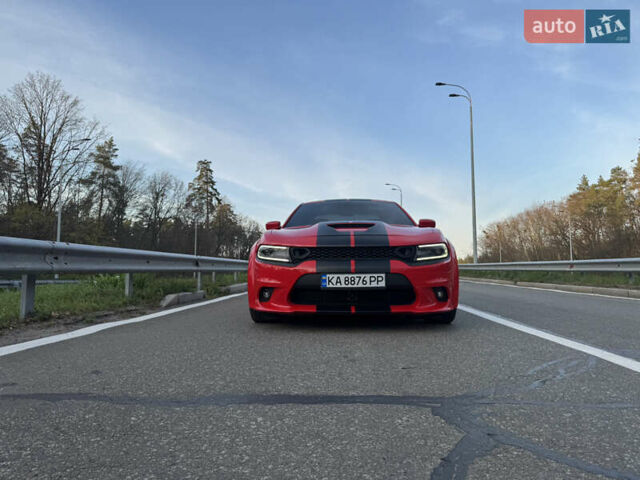Червоний Додж Charger, об'ємом двигуна 6.4 л та пробігом 98 тис. км за 33000 $, фото 15 на Automoto.ua