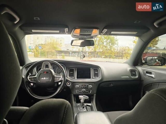 Додж Чарджер 2017 в Запорожье на Automoto.ua Красный Додж Чарджер, объемом двигателя 3.6 л и пробегом 110 тыс. км за 20500 $, фото 11 на Automoto.ua