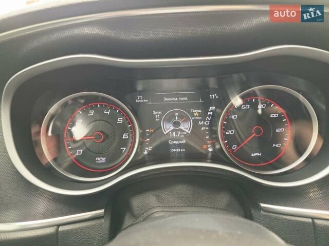 Додж Чарджер 2017 в Запорожье на Automoto.ua Красный Додж Чарджер, объемом двигателя 3.6 л и пробегом 110 тыс. км за 20500 $, фото 13 на Automoto.ua