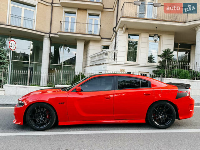 Красный Додж Чарджер, объемом двигателя 6.4 л и пробегом 76 тыс. км за 34900 $, фото 4 на Automoto.ua