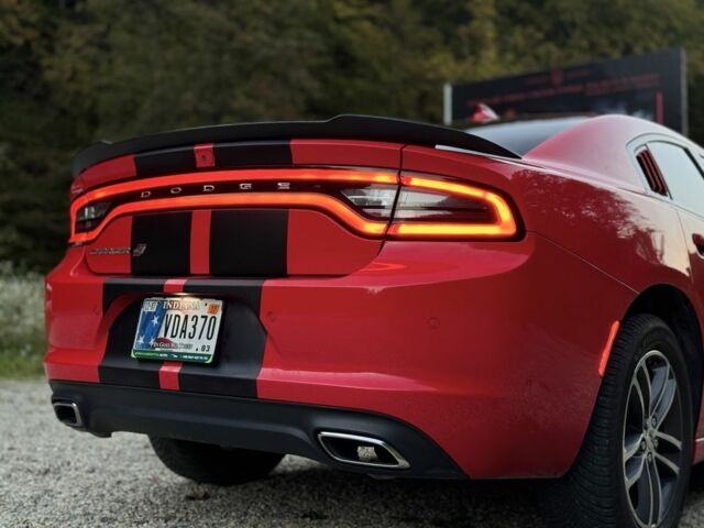 Красный Додж Чарджер, объемом двигателя 3.6 л и пробегом 144 тыс. км за 18500 $, фото 8 на Automoto.ua