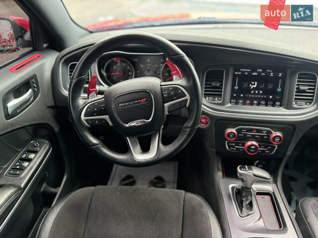 Додж Чарджер 2018 в Косове на Automoto.ua Красный Додж Чарджер, объемом двигателя 3.6 л и пробегом 145 тыс. км за 18500 $, фото 15 на Automoto.ua