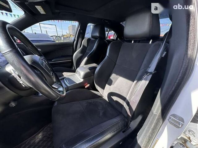 Додж Чарджер, объемом двигателя 3.6 л и пробегом 137 тыс. км за 21000 $, фото 11 на Automoto.ua