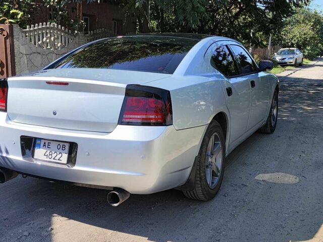 Сірий Додж Charger, об'ємом двигуна 3.5 л та пробігом 212 тис. км за 8200 $, фото 5 на Automoto.ua