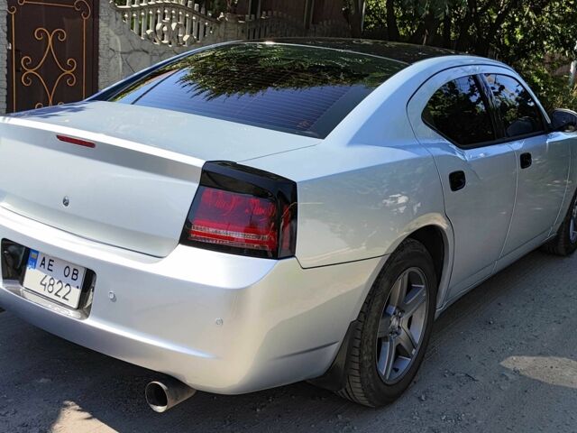 Сірий Додж Charger, об'ємом двигуна 3.5 л та пробігом 212 тис. км за 8200 $, фото 7 на Automoto.ua
