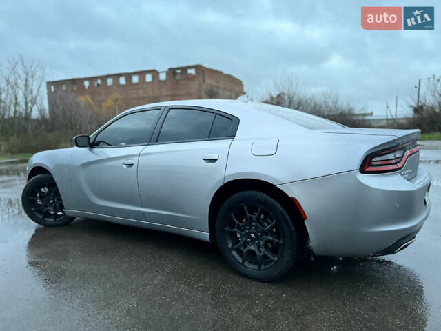 Серый Додж Чарджер, объемом двигателя 3.6 л и пробегом 198 тыс. км за 13800 $, фото 23 на Automoto.ua