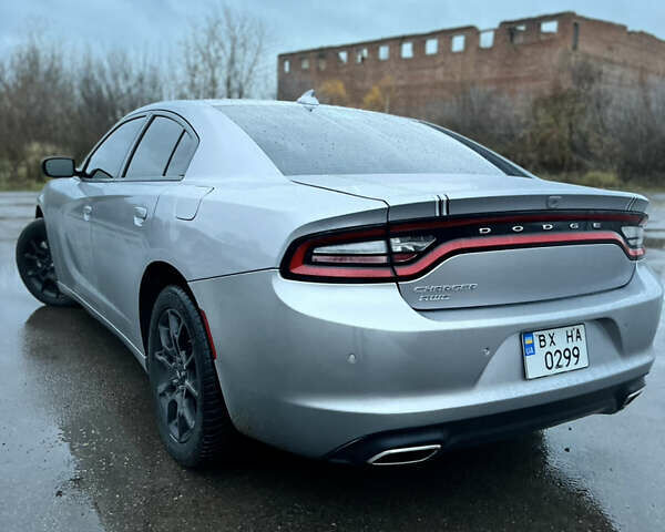 Серый Додж Чарджер, объемом двигателя 3.6 л и пробегом 198 тыс. км за 13800 $, фото 21 на Automoto.ua