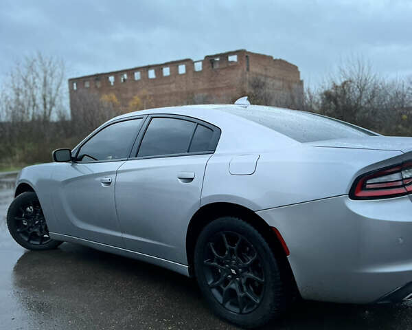 Серый Додж Чарджер, объемом двигателя 3.6 л и пробегом 198 тыс. км за 13800 $, фото 22 на Automoto.ua