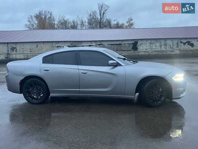 Серый Додж Чарджер, объемом двигателя 3.6 л и пробегом 198 тыс. км за 13800 $, фото 13 на Automoto.ua
