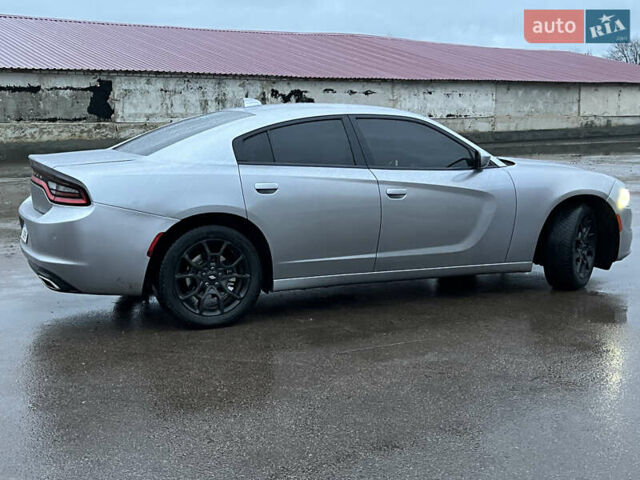 Серый Додж Чарджер, объемом двигателя 3.6 л и пробегом 198 тыс. км за 13800 $, фото 46 на Automoto.ua