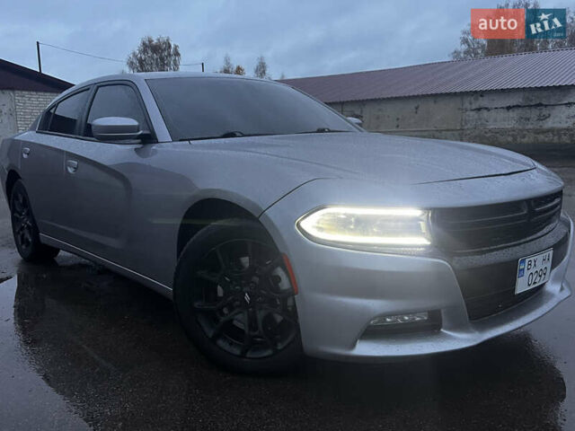 Серый Додж Чарджер, объемом двигателя 3.6 л и пробегом 198 тыс. км за 13800 $, фото 12 на Automoto.ua