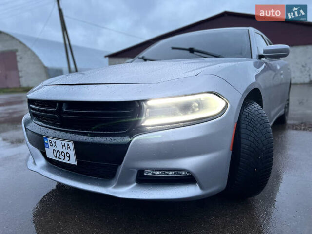 Серый Додж Чарджер, объемом двигателя 3.6 л и пробегом 198 тыс. км за 13800 $, фото 27 на Automoto.ua