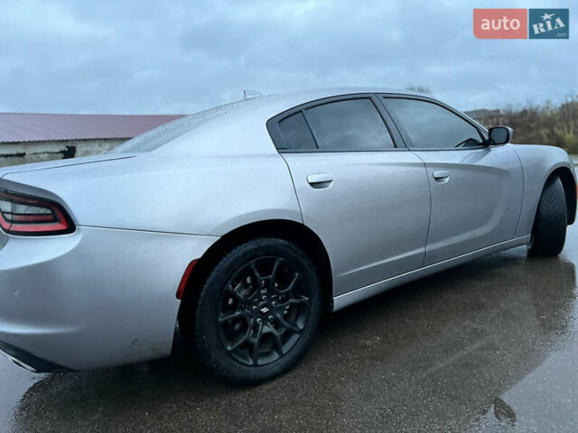 Серый Додж Чарджер, объемом двигателя 3.6 л и пробегом 198 тыс. км за 13800 $, фото 33 на Automoto.ua