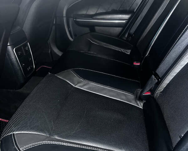 Серый Додж Чарджер, объемом двигателя 3.6 л и пробегом 198 тыс. км за 13800 $, фото 65 на Automoto.ua