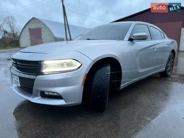 Серый Додж Чарджер, объемом двигателя 3.6 л и пробегом 198 тыс. км за 13800 $, фото 26 на Automoto.ua