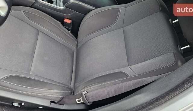 Серый Додж Чарджер, объемом двигателя 3.6 л и пробегом 192 тыс. км за 13000 $, фото 11 на Automoto.ua