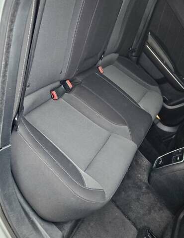 Серый Додж Чарджер, объемом двигателя 3.6 л и пробегом 192 тыс. км за 13000 $, фото 19 на Automoto.ua