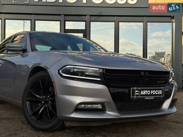 Сірий Додж Charger, об'ємом двигуна 5.65 л та пробігом 200 тис. км за 29990 $, фото 1 на Automoto.ua
