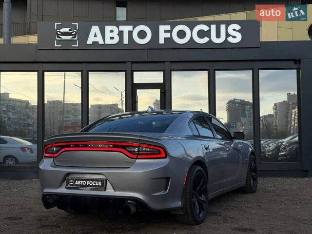 Сірий Додж Charger, об'ємом двигуна 5.65 л та пробігом 200 тис. км за 29990 $, фото 7 на Automoto.ua