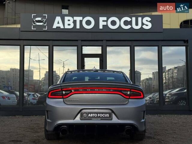 Сірий Додж Charger, об'ємом двигуна 5.65 л та пробігом 200 тис. км за 29990 $, фото 6 на Automoto.ua