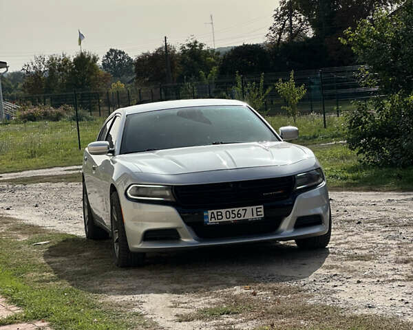 Серый Додж Чарджер, объемом двигателя 5.7 л и пробегом 86 тыс. км за 30000 $, фото 6 на Automoto.ua