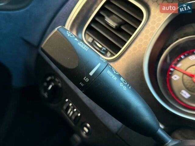 Сірий Додж Charger, об'ємом двигуна 5.65 л та пробігом 200 тис. км за 29990 $, фото 26 на Automoto.ua