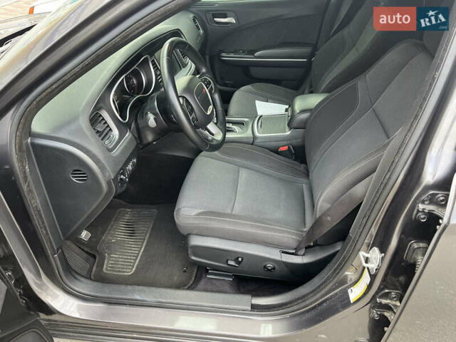 Сірий Додж Charger, об'ємом двигуна 3.6 л та пробігом 201 тис. км за 17300 $, фото 3 на Automoto.ua
