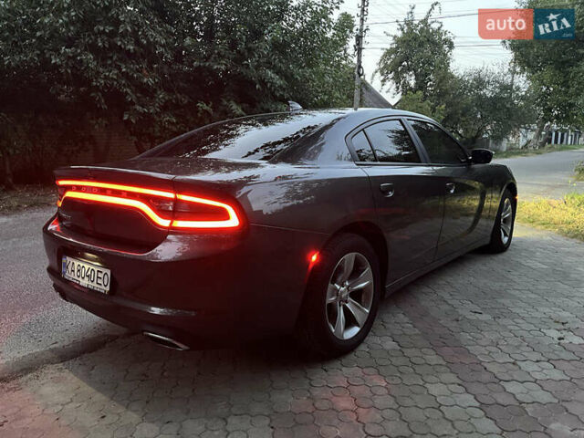 Сірий Додж Charger, об'ємом двигуна 3.6 л та пробігом 201 тис. км за 17300 $, фото 6 на Automoto.ua